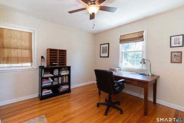 8 Glen Circle, North Branford, CT 06471
