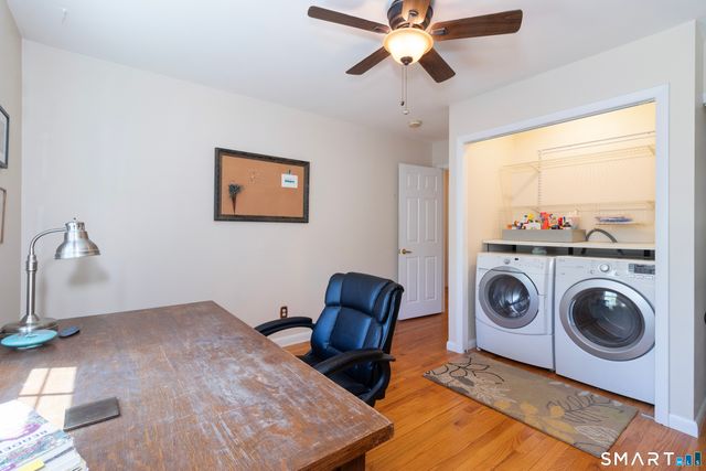 8 Glen Circle, North Branford, CT 06471