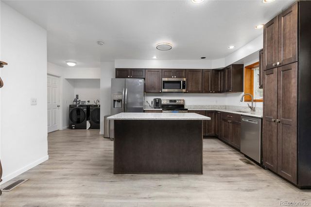 7140 E 69th Avenue, Commerce City, CO 80022