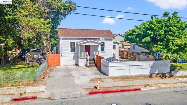 1251 Bellina St, Hayward, CA 94541