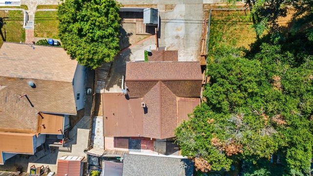 1251 Bellina St, Hayward, CA 94541