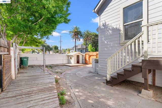 1251 Bellina St, Hayward, CA 94541