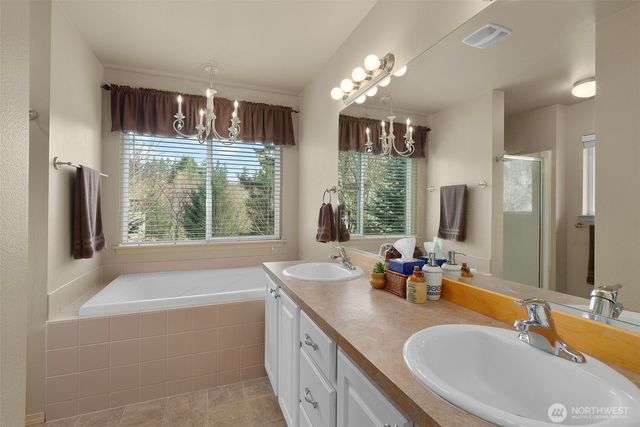 117 Briarwood Court, Chehalis, WA 98532