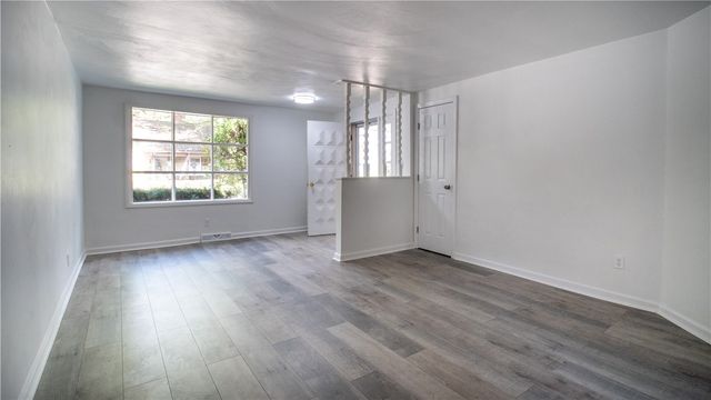 219 Bessemer, Verona, PA 15147