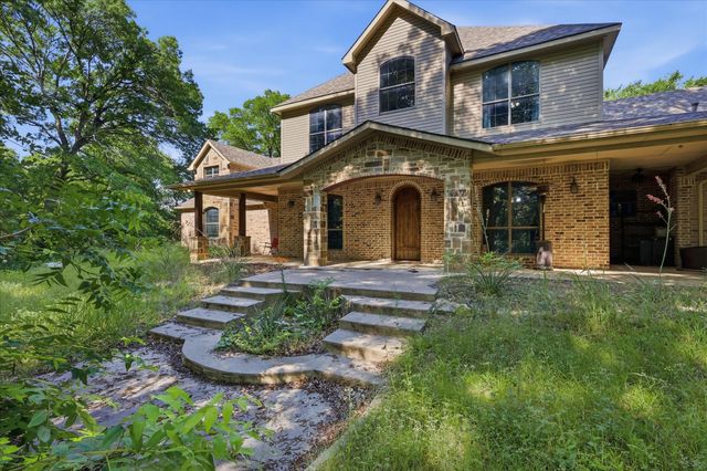 240 Grande Casa Road, Waxahachie, TX 75167