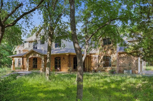 240 Grande Casa Road, Waxahachie, TX 75167