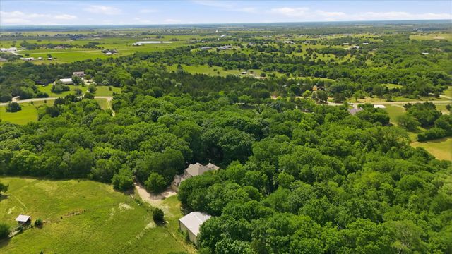 240 Grande Casa Road, Waxahachie, TX 75167