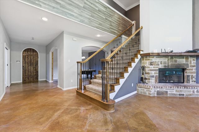 240 Grande Casa Road, Waxahachie, TX 75167