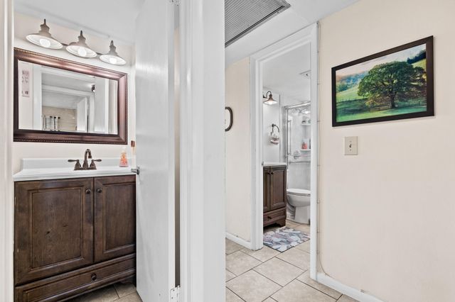 167 Cambridge G, West Palm Beach, FL 33417