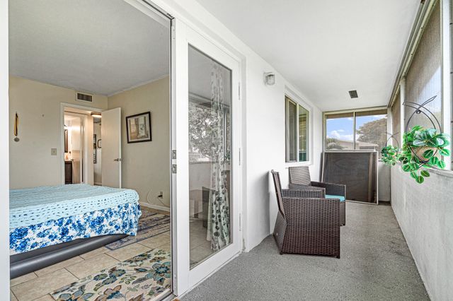 167 Cambridge G, West Palm Beach, FL 33417