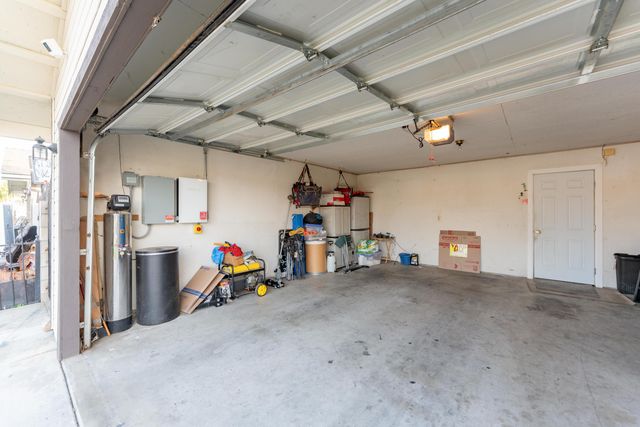 1253 W Jean Avenue, Porterville, CA 93257