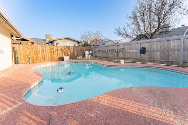 1253 W Jean Avenue, Porterville, CA 93257