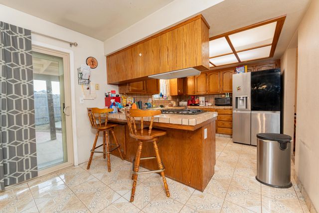 1253 W Jean Avenue, Porterville, CA 93257