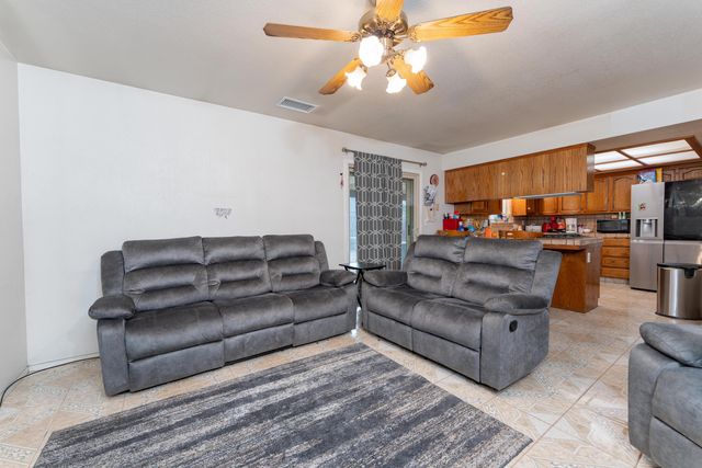 1253 W Jean Avenue, Porterville, CA 93257