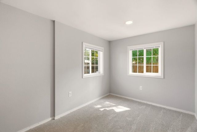 207 E Princeton Ave, Spokane, WA 99107
