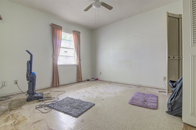 6704 Isabelle DR, Austin, TX 78752