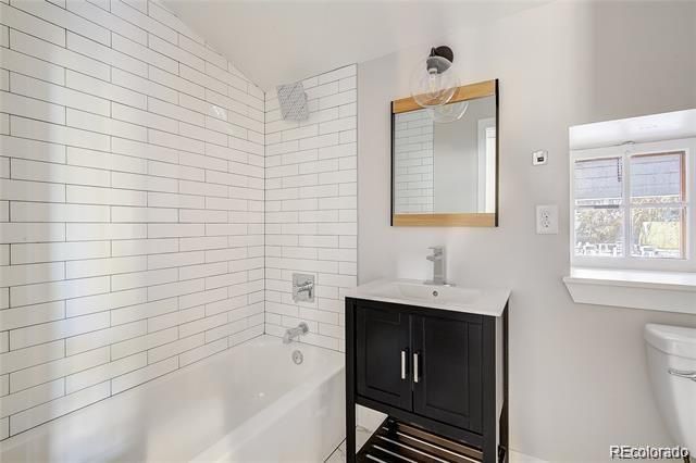2817 W 33rd Avenue, Denver, CO 80211