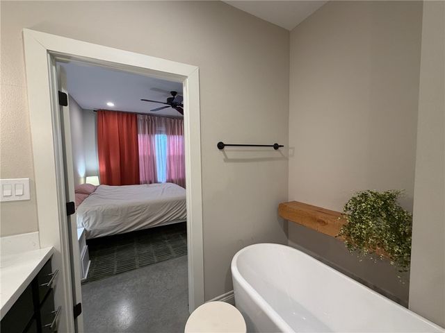 301 West 31st Street 202, Bryan, TX 77803