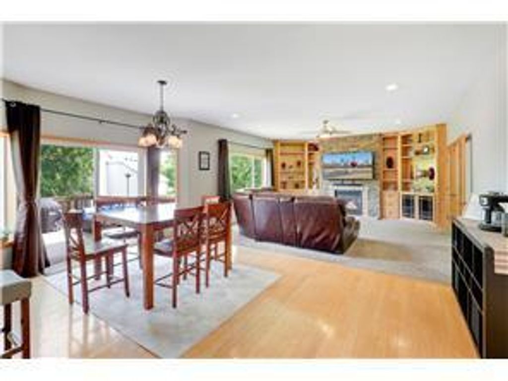 10425 Vera Cruz Drive N, Brooklyn Park, MN 55443 — photo 2