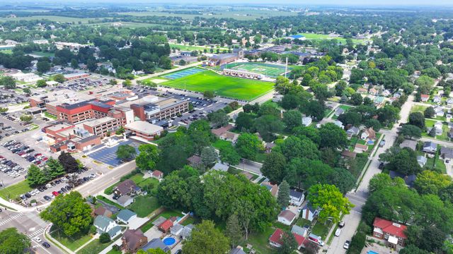 1411 1st Avenue, Sterling, IL 61081