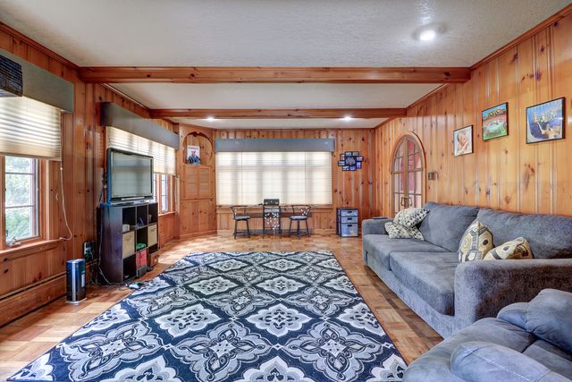 1411 1st Avenue, Sterling, IL 61081