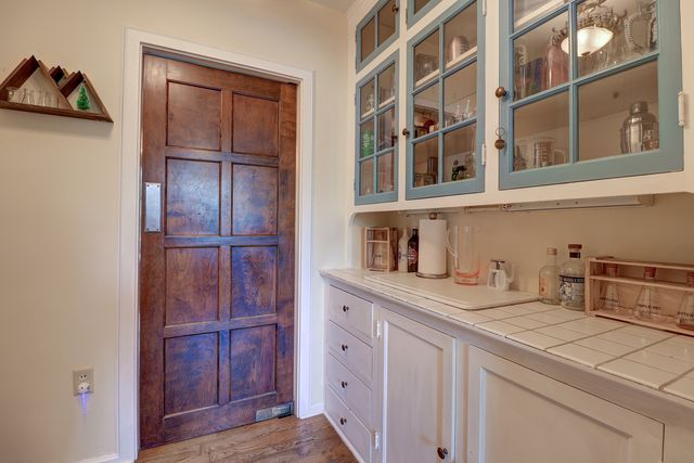 1411 1st Avenue, Sterling, IL 61081