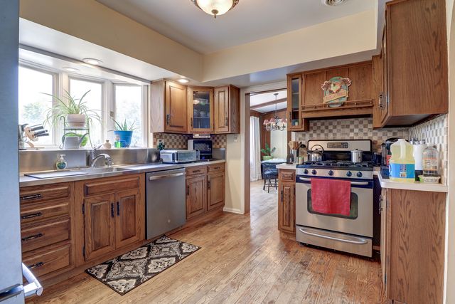 1411 1st Avenue, Sterling, IL 61081