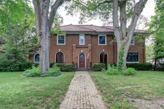 1411 1st Avenue, Sterling, IL 61081