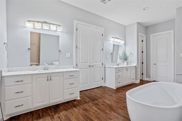 3688 E Cabella Drive, Sulphur, LA 70665