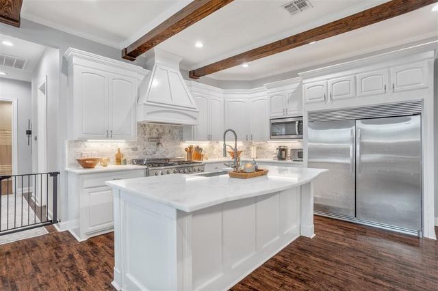 3688 E Cabella Drive, Sulphur, LA 70665