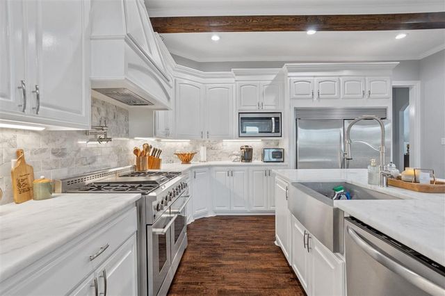 3688 E Cabella Drive, Sulphur, LA 70665