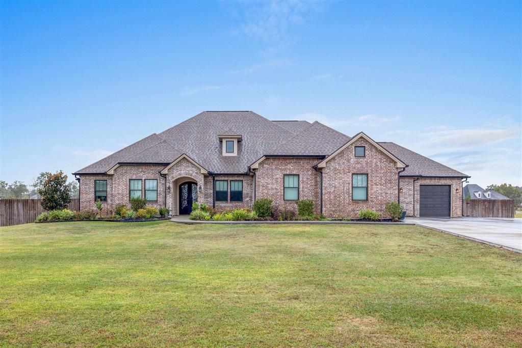 3688 E Cabella Drive, Sulphur, LA 70665
