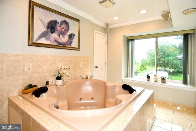 9401 HICKORY VIEW PL, Gaithersburg, MD 20886