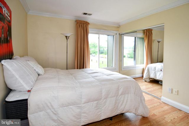9401 HICKORY VIEW PL, Gaithersburg, MD 20886