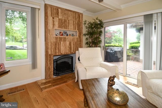 9401 HICKORY VIEW PL, Gaithersburg, MD 20886