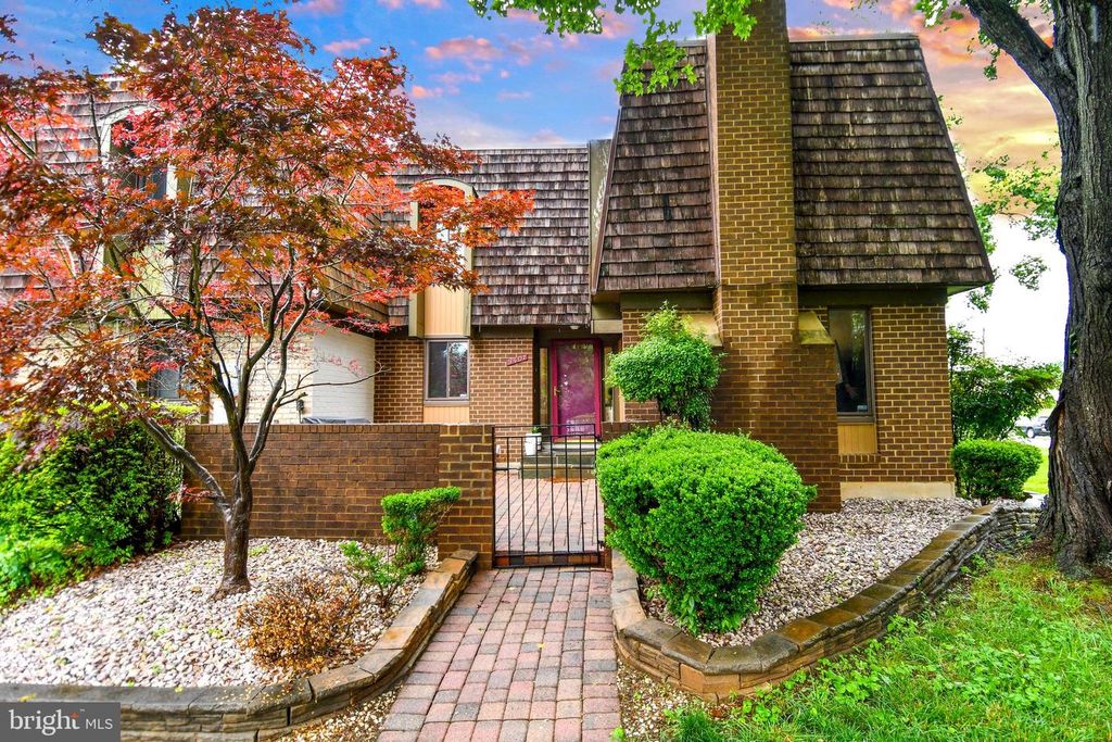 9401 HICKORY VIEW PL, Gaithersburg, MD 20886