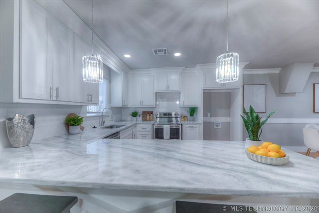 917 S Birch Place, Broken Arrow, OK 74012