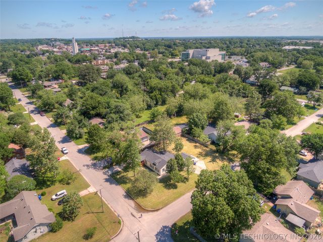 917 S Birch Place, Broken Arrow, OK 74012