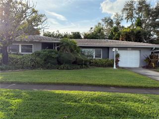 566 E PARK DRIVE, Largo, FL 33771