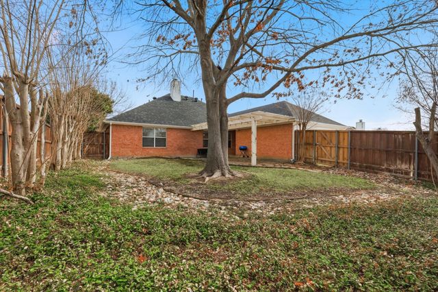 1869 Oak Bend Drive, Rockwall, TX 75087