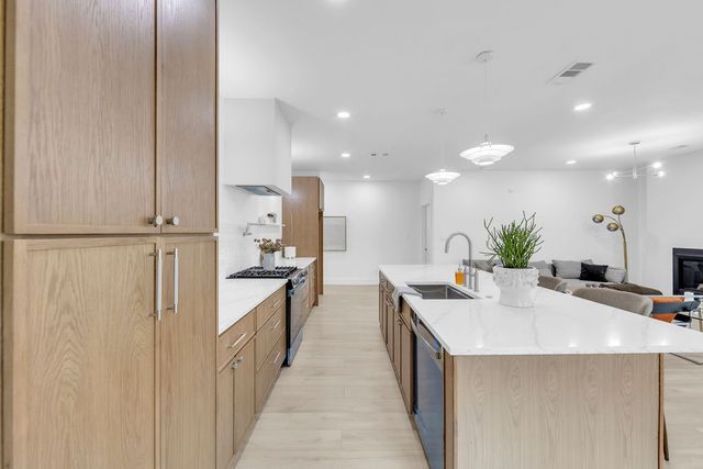 3624 Wendelkin Street, Dallas, TX 75215