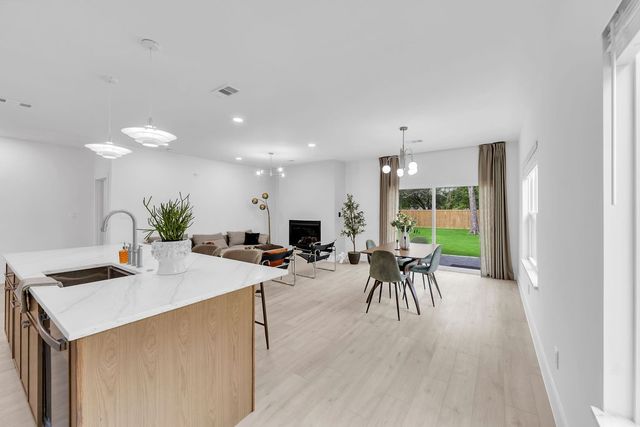 3624 Wendelkin Street, Dallas, TX 75215