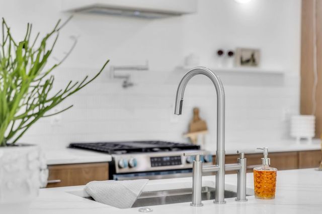 3624 Wendelkin Street, Dallas, TX 75215