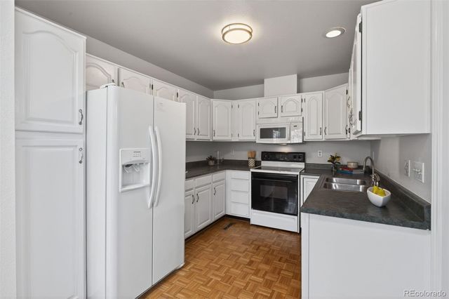 1615 S Syracuse Street, Denver, CO 80231