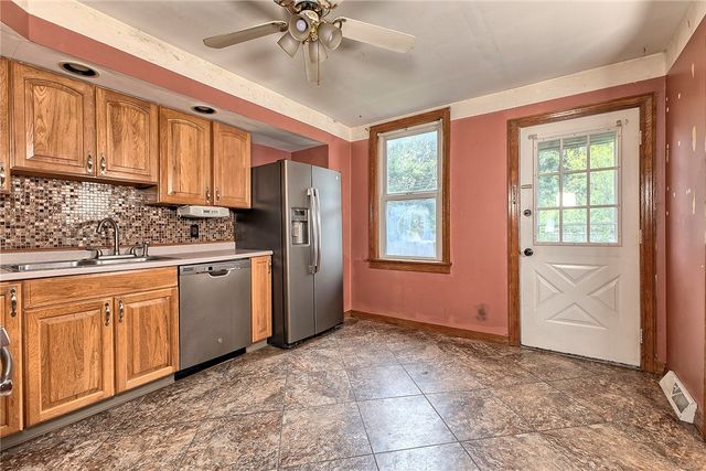115 Harrison Ave, Avalon, PA 15202