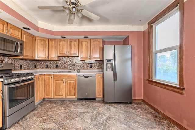 115 Harrison Ave, Avalon, PA 15202