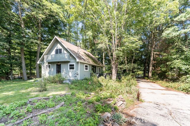6101 South Shore Drive, Whitehall, MI 49461