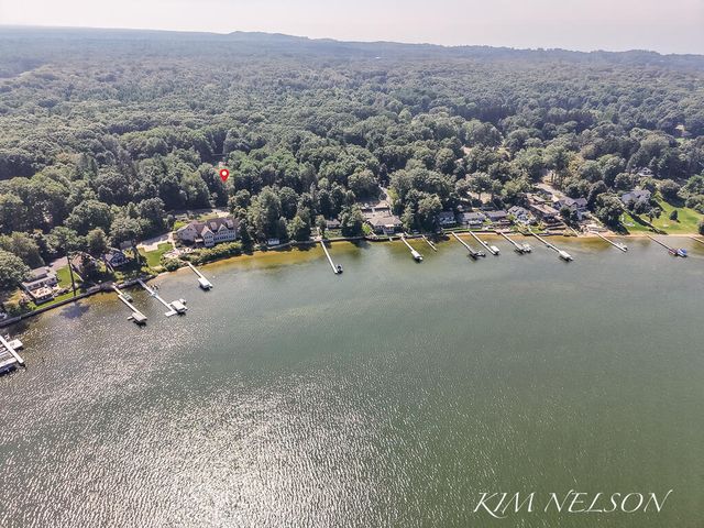 6101 South Shore Drive, Whitehall, MI 49461
