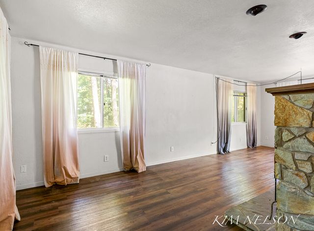 6101 South Shore Drive, Whitehall, MI 49461