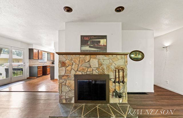 6101 South Shore Drive, Whitehall, MI 49461